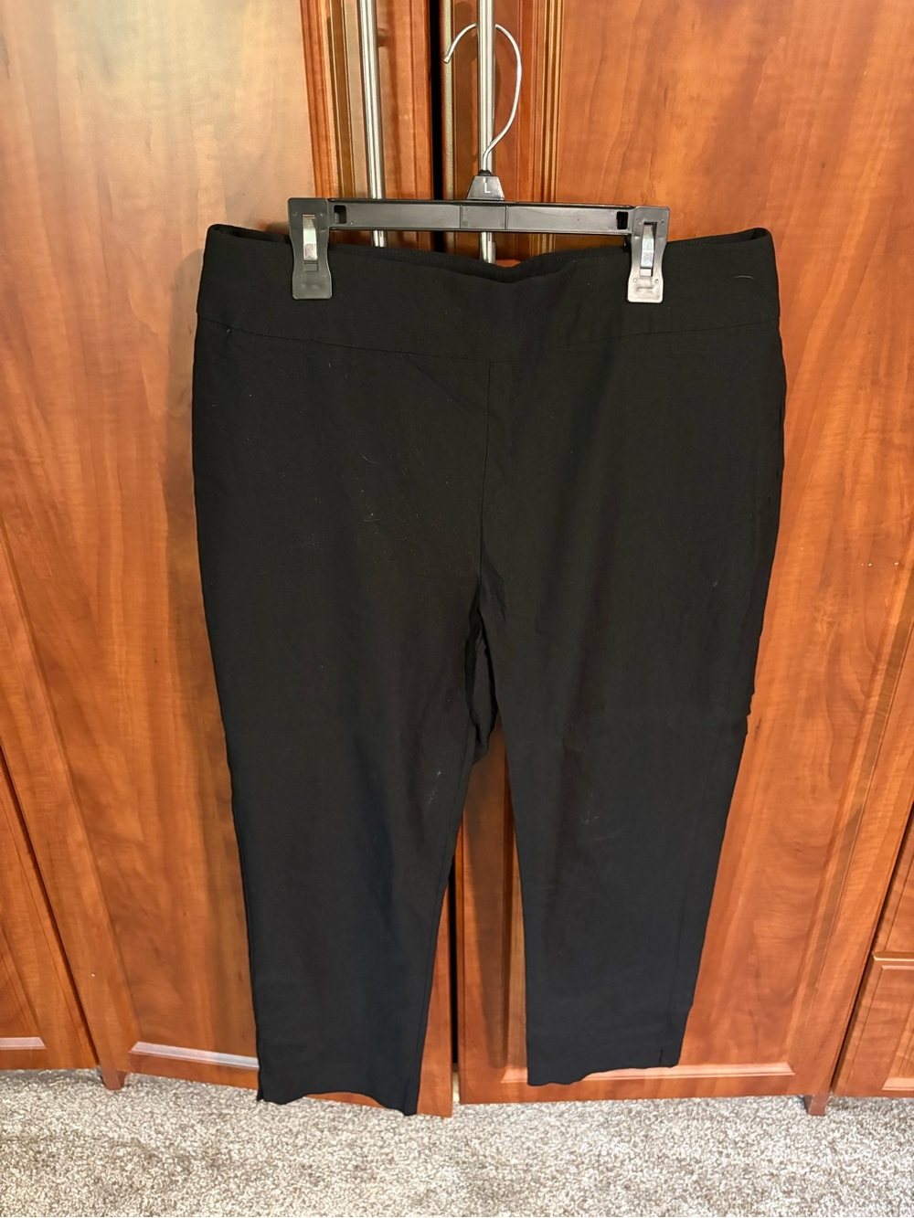 Chicos Black Straight Leg Ponte Pants
